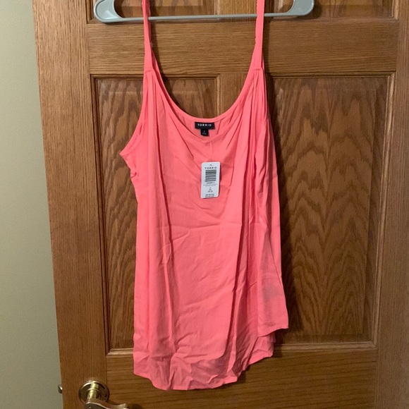 Torrid essential tank - Picture 1 of 2